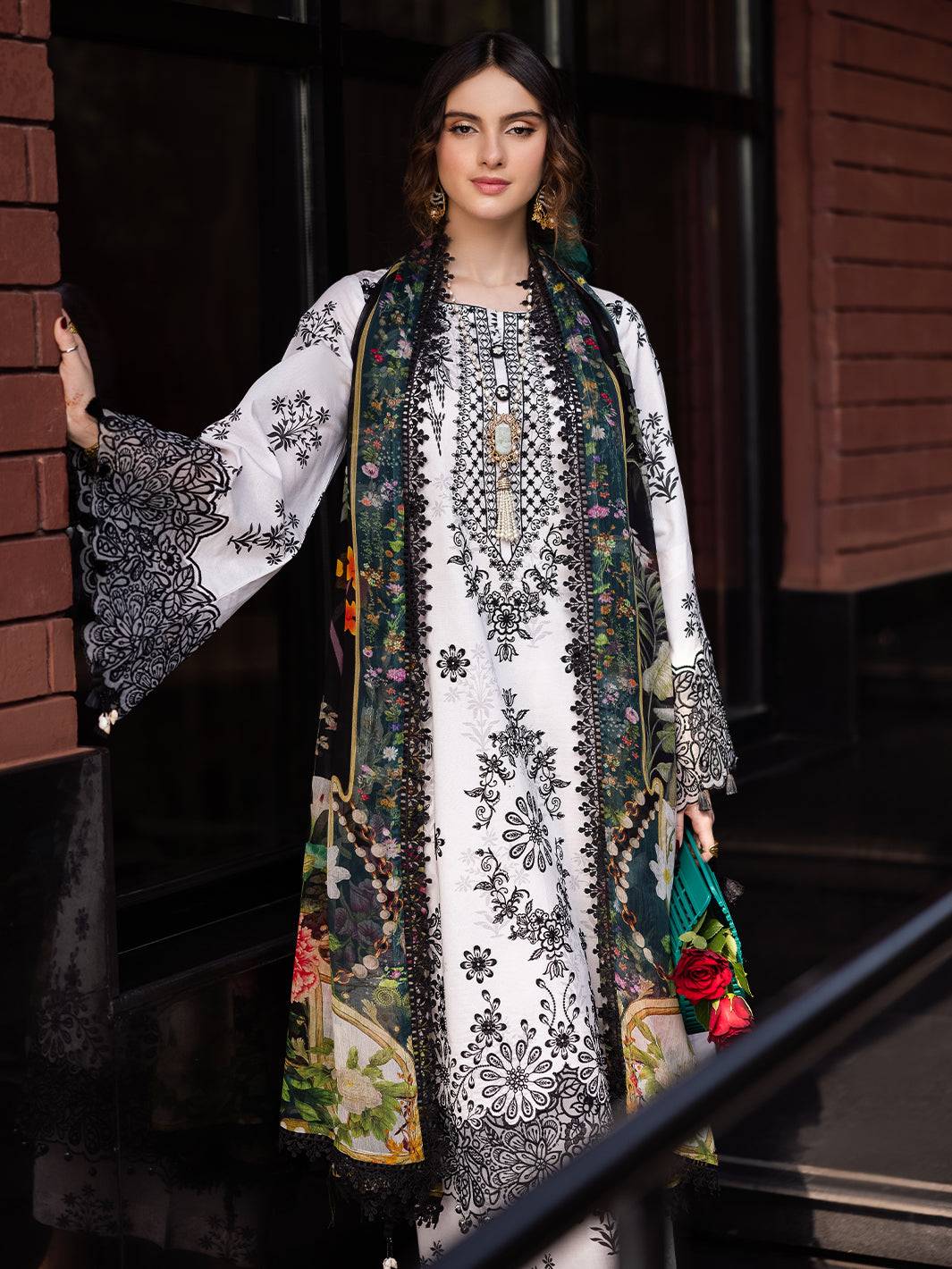 Mahnur | After Hours Luxury Lawn 25 | Sundaze Soiree by Maria Faisal - Registered Vendor of : Mahnur - type : Ladies Clothes - 100% original wedding dresses