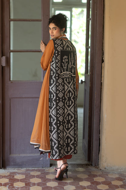 Zainab Chottani | Summer Edition 26 | Sunset Serenade - Formal Dress - available at Maria Faisal in UK and USA.