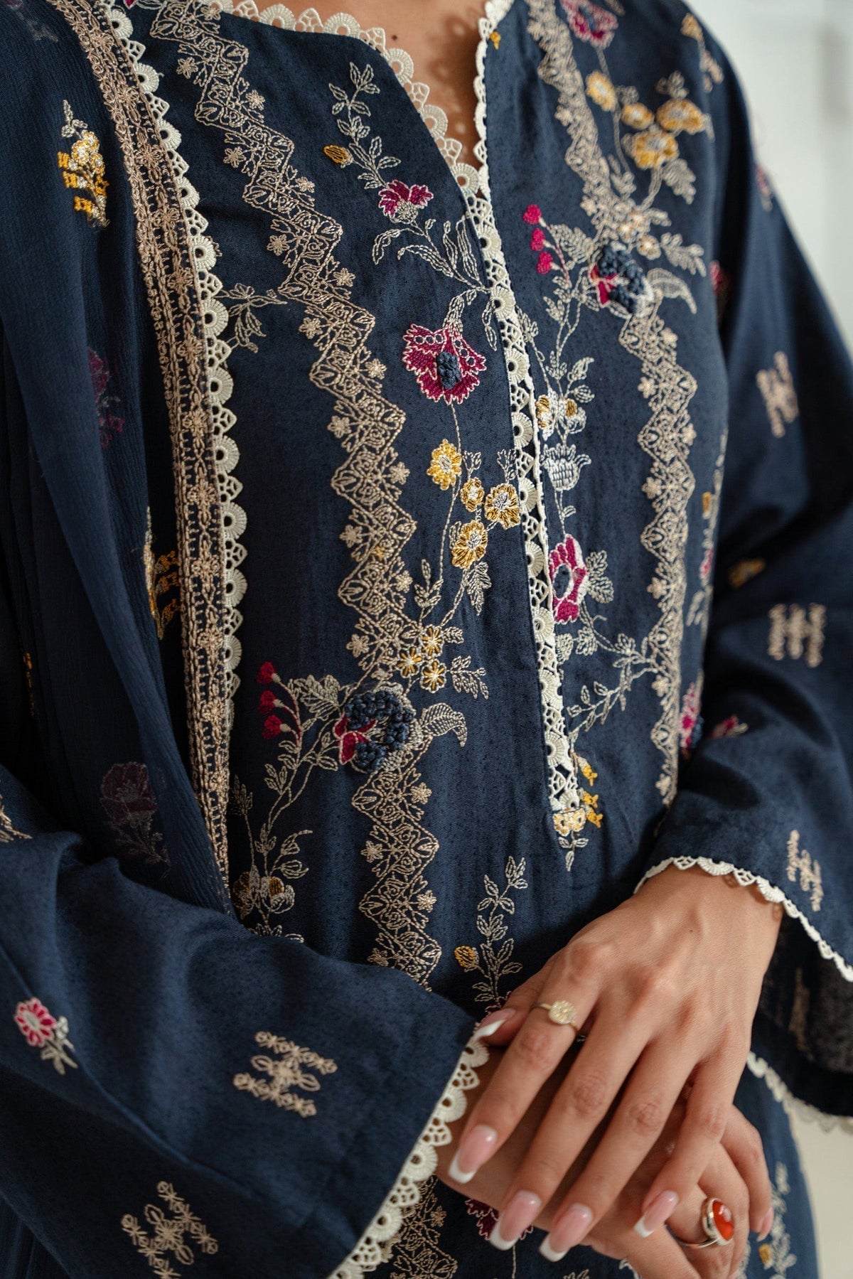 Taana Baana | Manzil Winter |  M3404B - Designer Dress with Intricate embroidery and embellishments. Shop elegent wedding dress at Maria Faisal.
