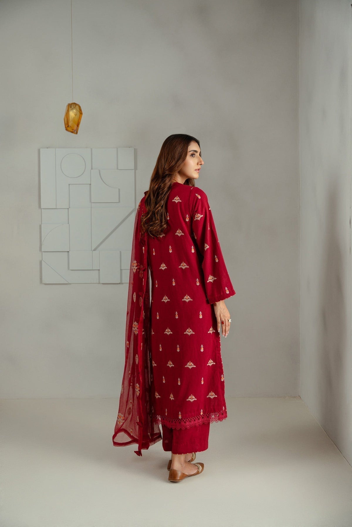 Taana Baana | Manzil Winter |  M3406A - Designer Dress with Intricate embroidery and embellishments. Shop elegent wedding dress at Maria Faisal.