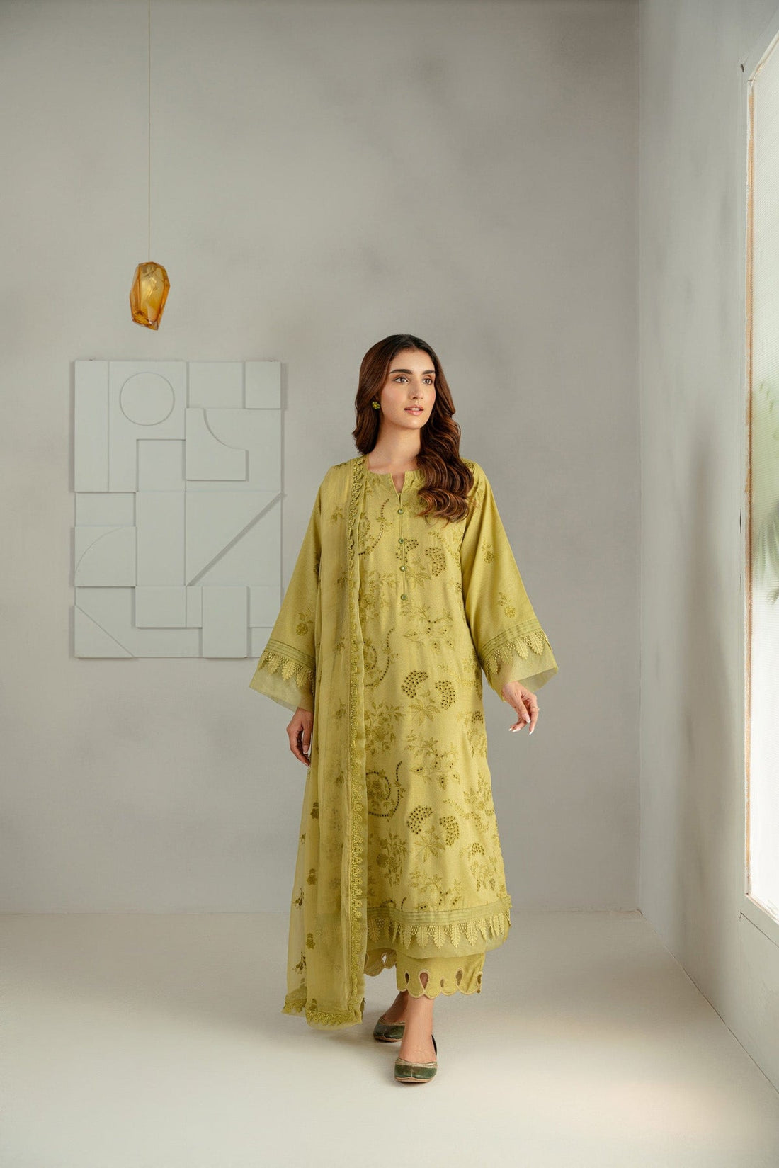 Taana Baana | Manzil Winter |  C3416A - Designer Dress with Intricate embroidery and embellishments. Shop elegent wedding dress at Maria Faisal.