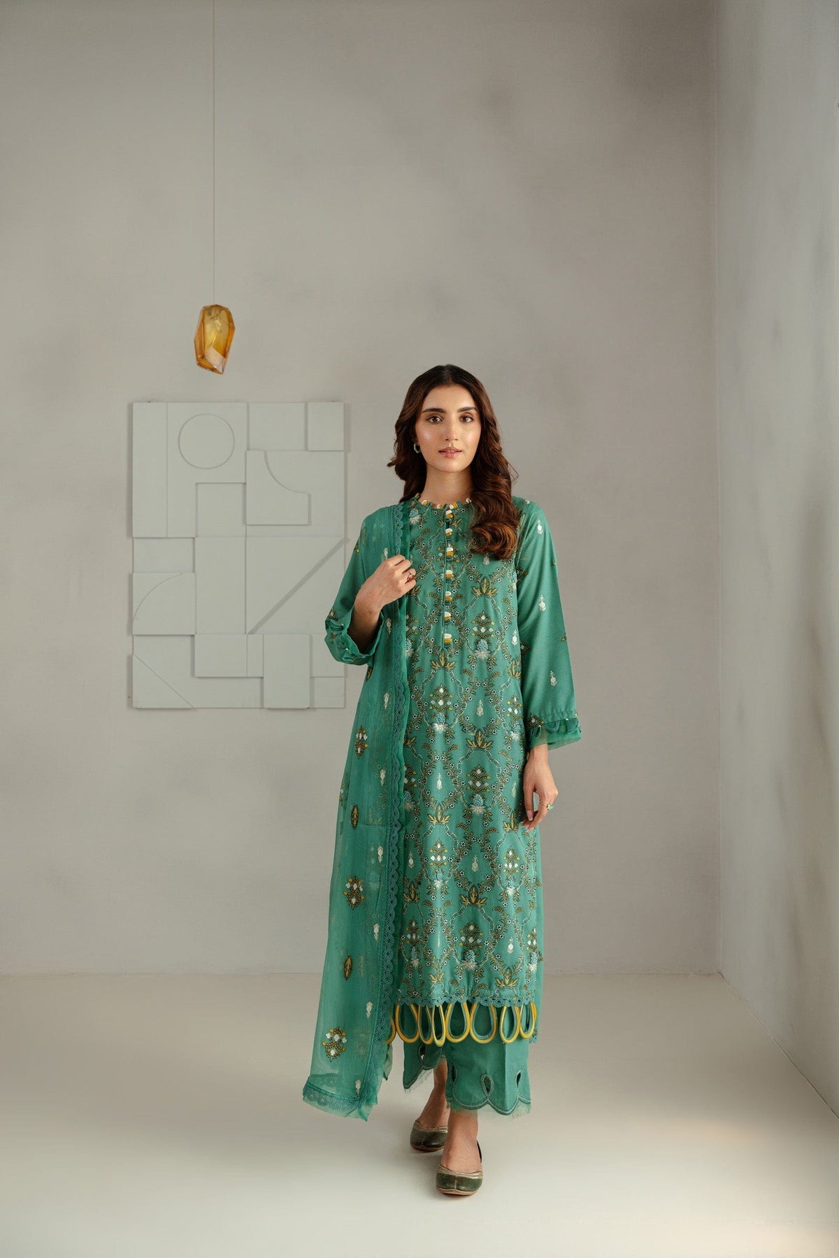 Taana Baana | Manzil Winter |  M3406B - Designer Dress with Intricate embroidery and embellishments. Shop elegent wedding dress at Maria Faisal.