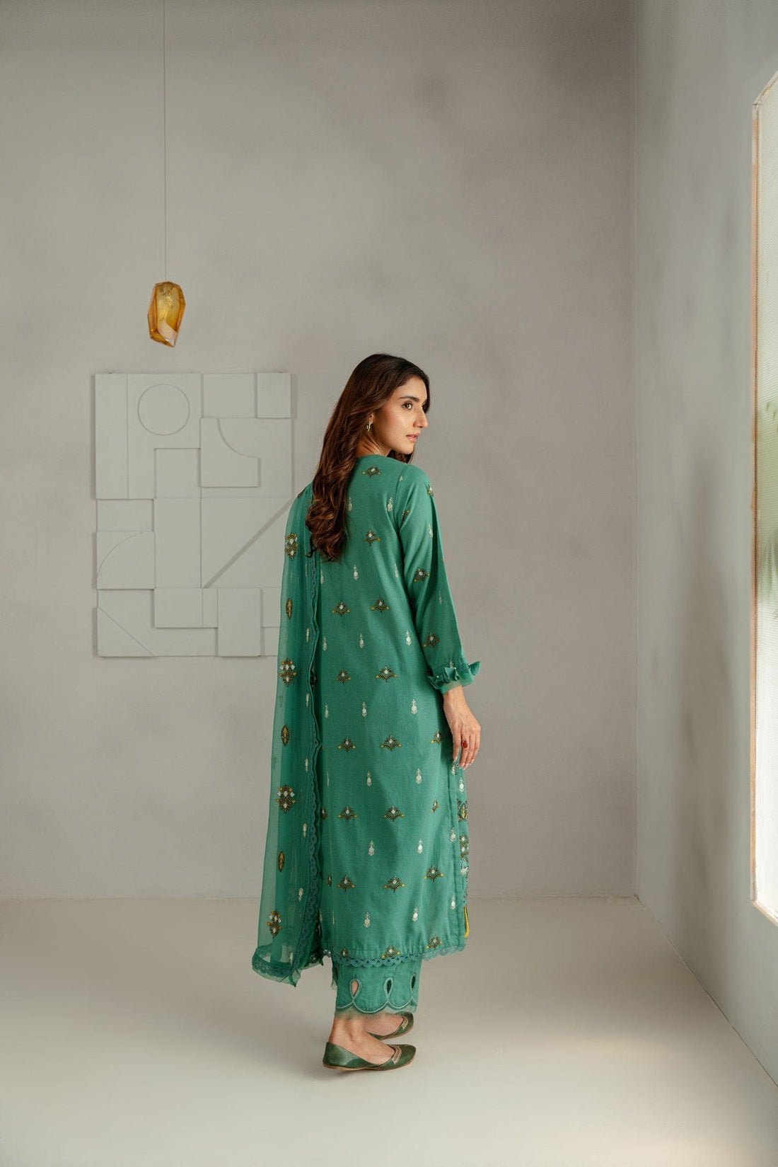 Taana Baana | Manzil Winter |  M3406B - Designer Dress with Intricate embroidery and embellishments. Shop elegent wedding dress at Maria Faisal.