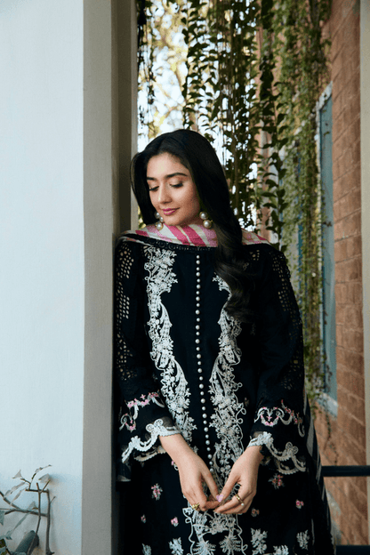 Manara | Vintage Flora 25 | LAILA by Maria Faisal - Registered Vendor of : Manara - type : Ladies Clothes - 100% original wedding dresses