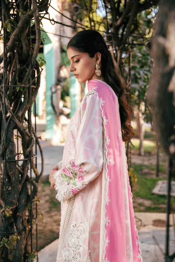 Manara | Vintage Flora 25 | ROZINAY by Maria Faisal - Registered Vendor of : Manara - type : Ladies Clothes - 100% original wedding dresses