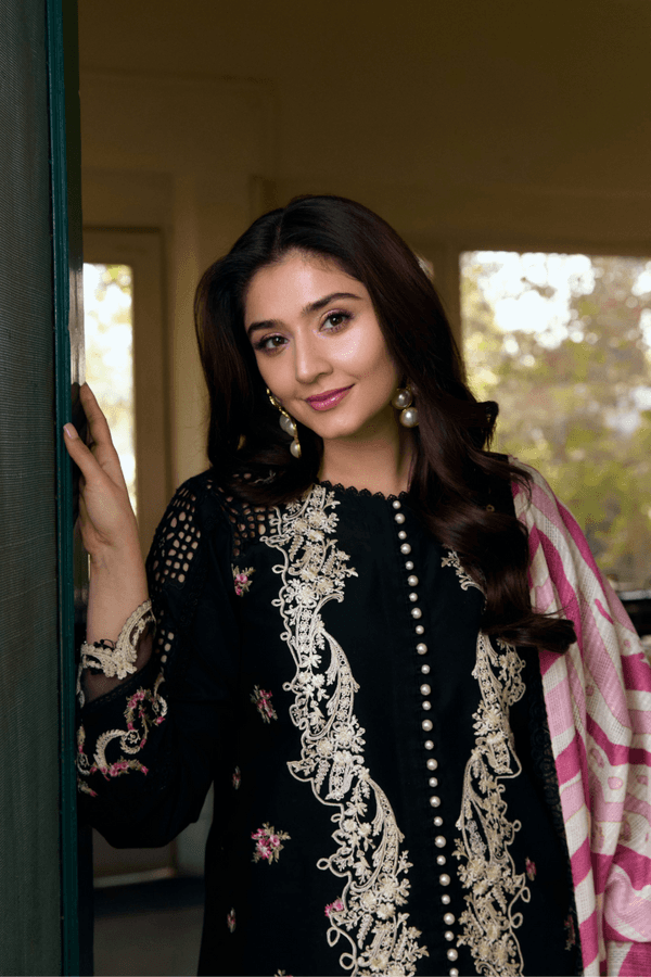 Manara | Vintage Flora 25 | LAILA by Maria Faisal - Registered Vendor of : Manara - type : Ladies Clothes - 100% original wedding dresses