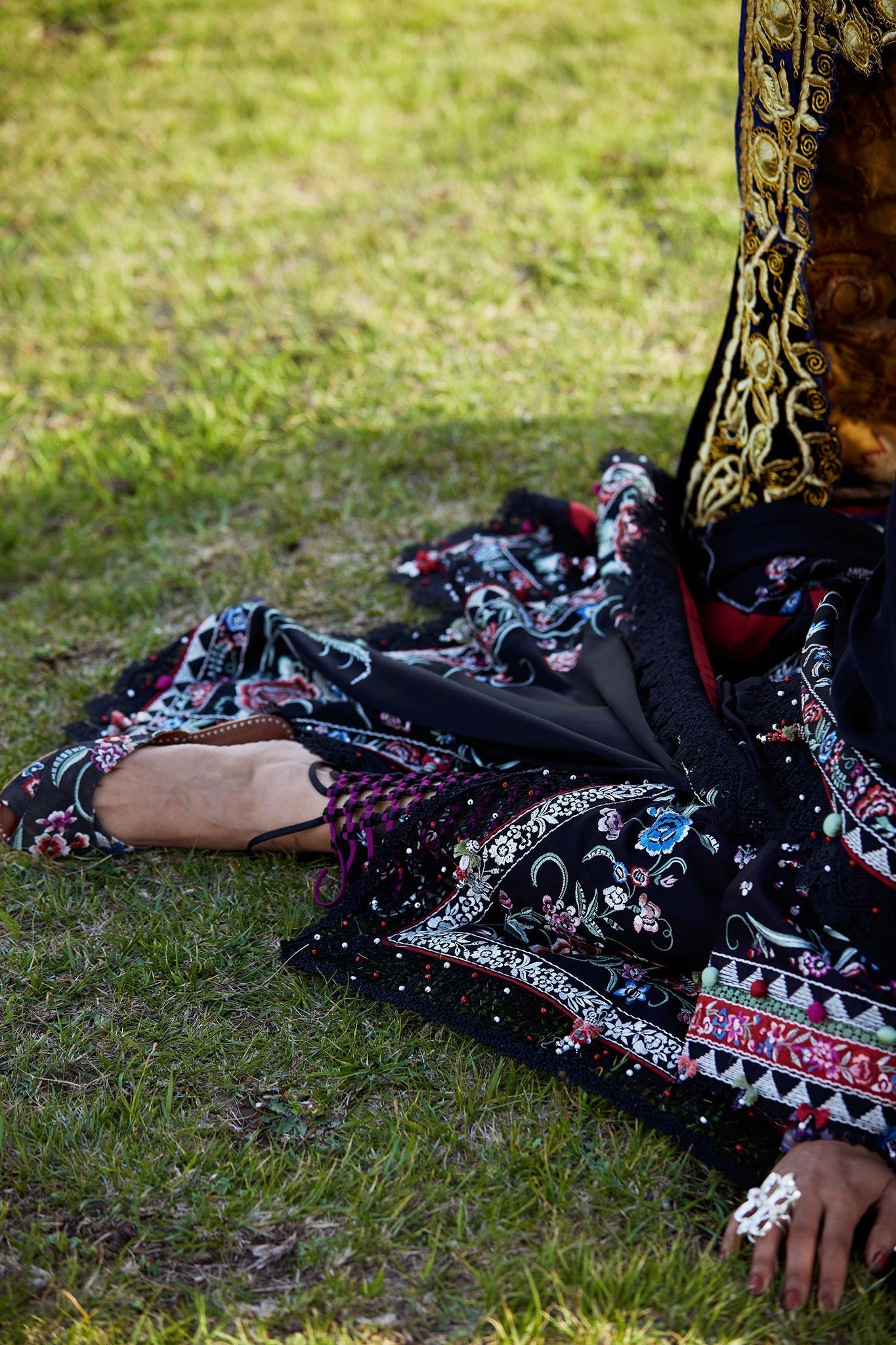 Elan | Kashmee Legacy Lawn 26 | ZABAR (EL26-01 A) - Luxury Dress - available at Maria Faisal in UK and USA.