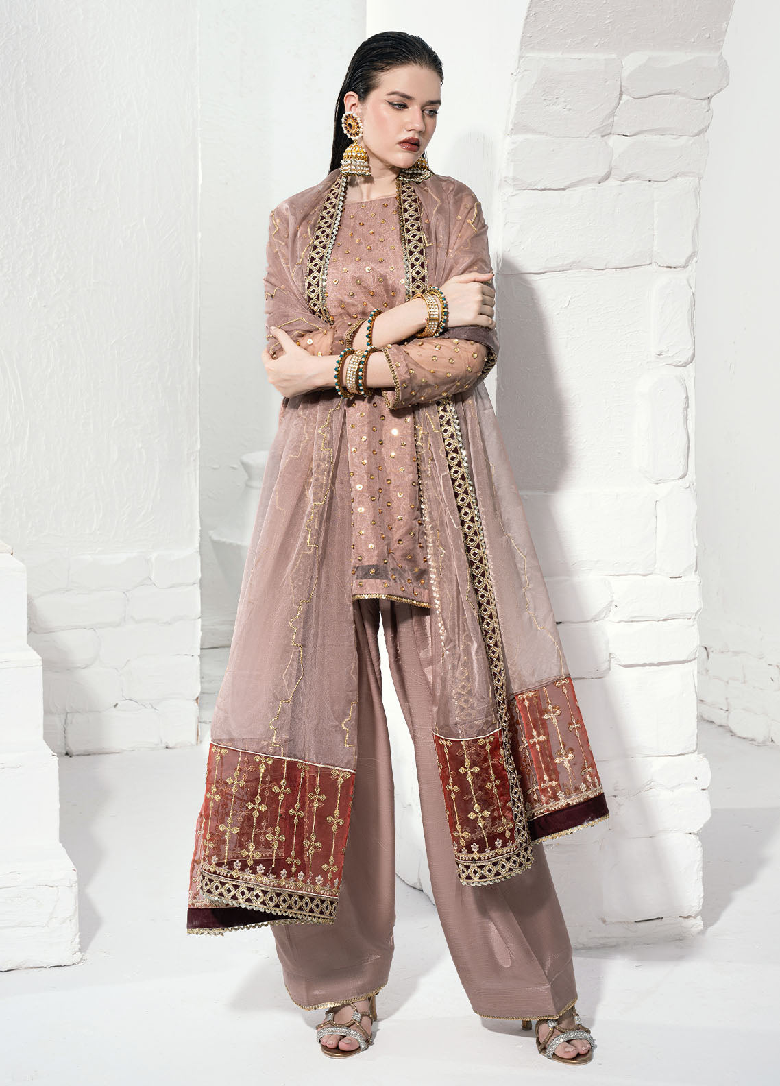 Sahane | Savoir Luxury Formals | CT-140001 Lirio - Savoir - Ladies Clothes - Maria Faisal