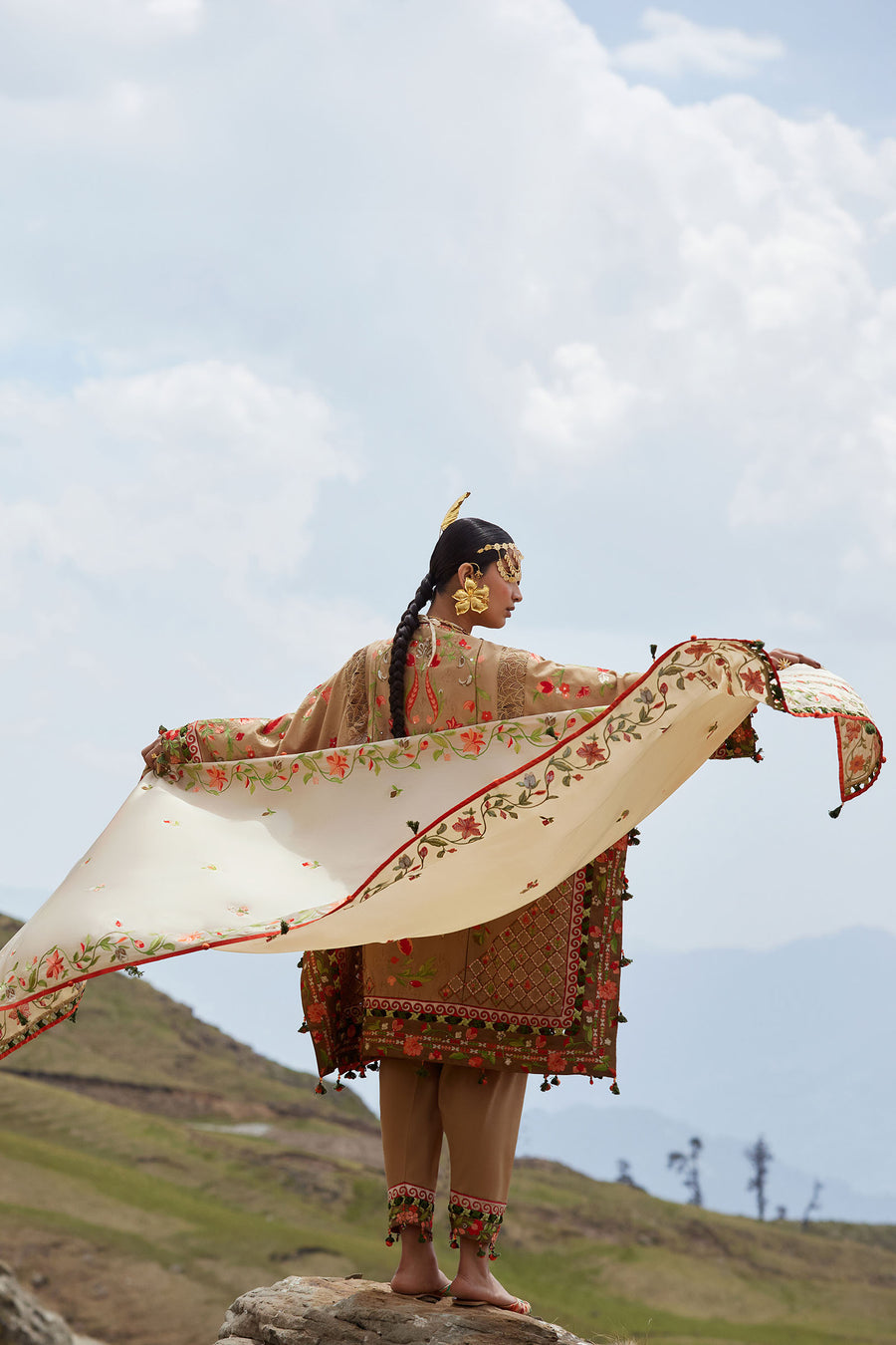 Elan | Kashmee Legacy Lawn 26 |DEODAR (EL26-12 B) - Luxury Dress - available at Maria Faisal in UK and USA.