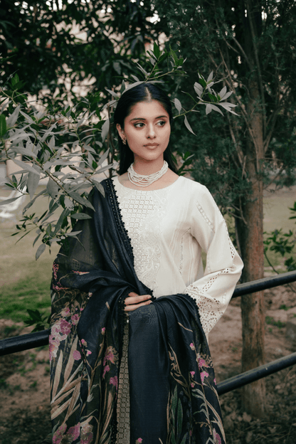 Manara | Vintage Flora 25 | SEHER by Maria Faisal - Registered Vendor of : Manara - type : Ladies Clothes - 100% original wedding dresses