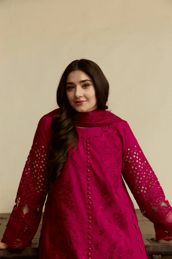 Manara | Vintage Flora 25 | NAZNEEN by Maria Faisal - Registered Vendor of : Manara - type : Ladies Clothes - 100% original wedding dresses