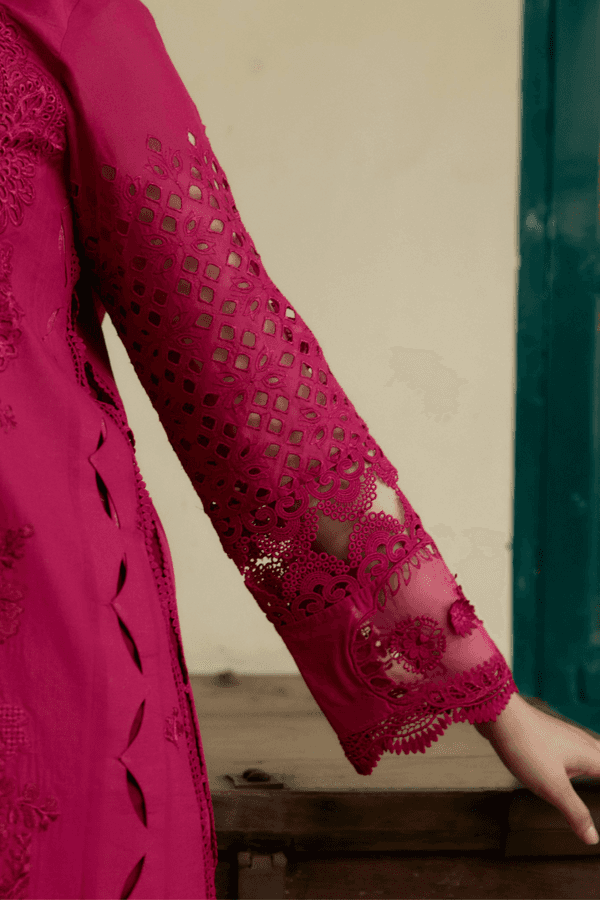 Manara | Vintage Flora 25 | NAZNEEN by Maria Faisal - Registered Vendor of : Manara - type : Ladies Clothes - 100% original wedding dresses