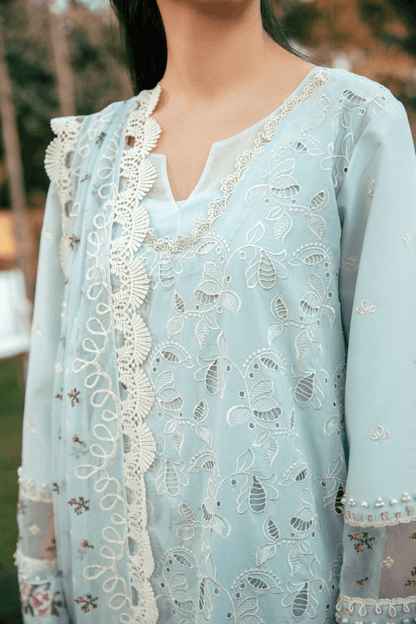 Manara | Vintage Flora 25 | SERENA by Maria Faisal - Registered Vendor of : Manara - type : Ladies Clothes - 100% original wedding dresses