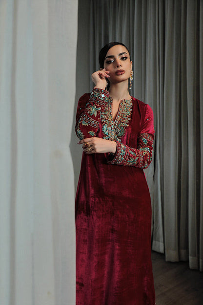 Saira Rizwan | Riona Luxury Formals | Julie - Waniyas