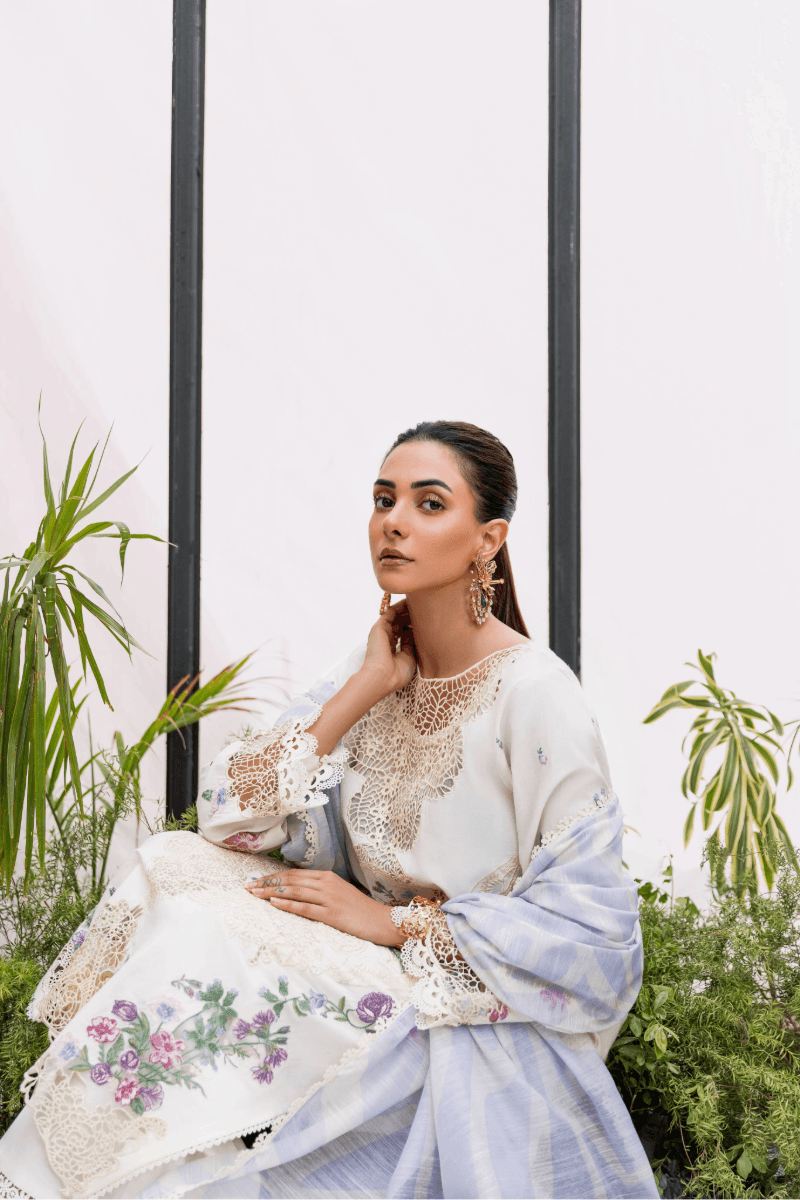 Manara | Mgrolia Garden 25 | MIRAGE by Maria Faisal - Registered Vendor of : Manara - type : Ladies Clothes - 100% original wedding dresses