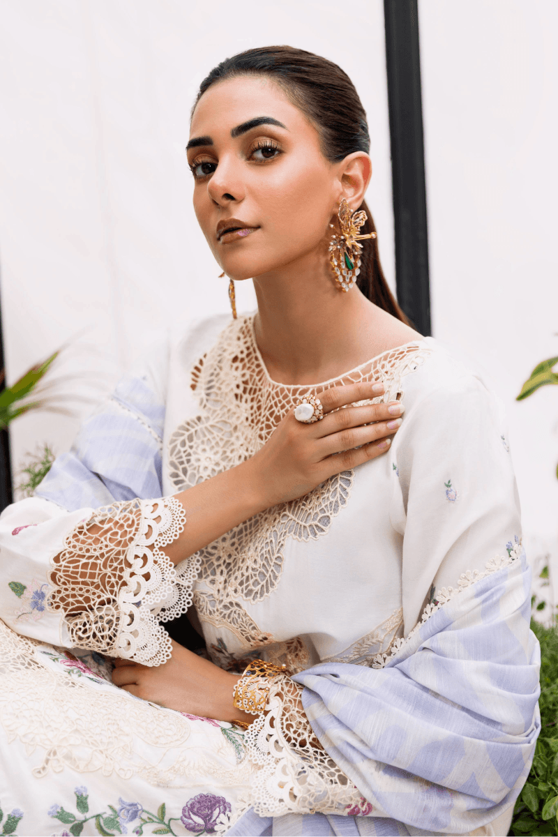 Manara | Mgrolia Garden 25 | MIRAGE by Maria Faisal - Registered Vendor of : Manara - type : Ladies Clothes - 100% original wedding dresses