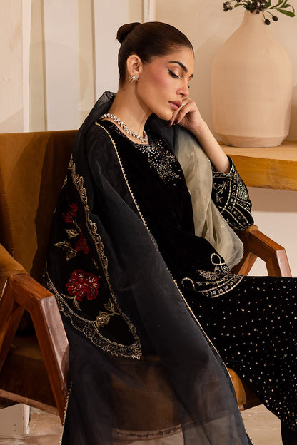 Vanya | Velvet Formals 24 |  KV-51 - Ladies Clothes - Maria Faisal