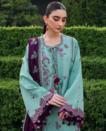 Virella – authentic Pakistani dress from the Amaris Luxury Shawl 25 collection for women in the UK