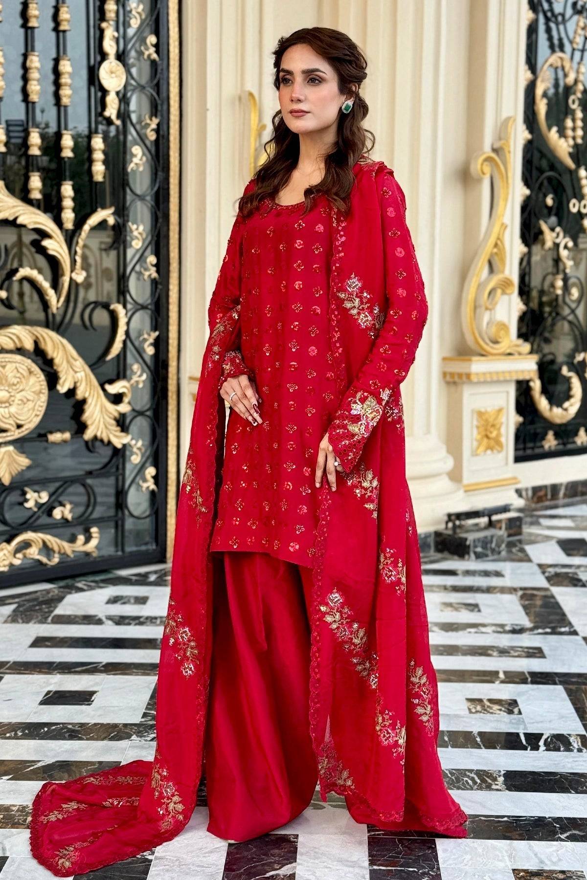 Mina Kashif | Loona Lawn 25 | Ruby by Maria Faisal - Registered Vendor of : Mina Kashif - type : Ladies Clothes - 100% original wedding dresses