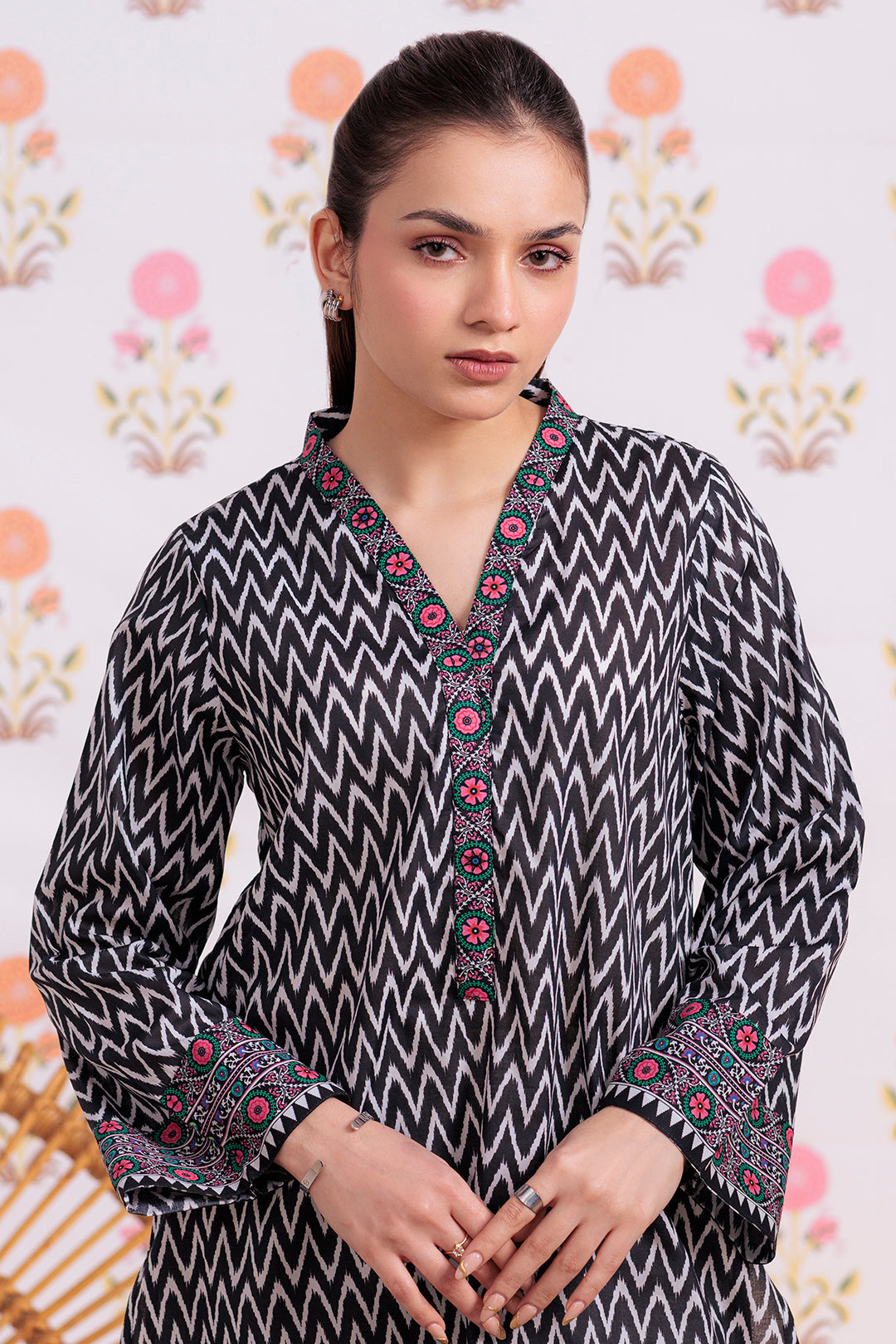Zellbury | Winter Pret | Kurta - 3176 - Designer Dress with Intricate embroidery and embellishments. Shop elegent wedding dress at Maria Faisal.