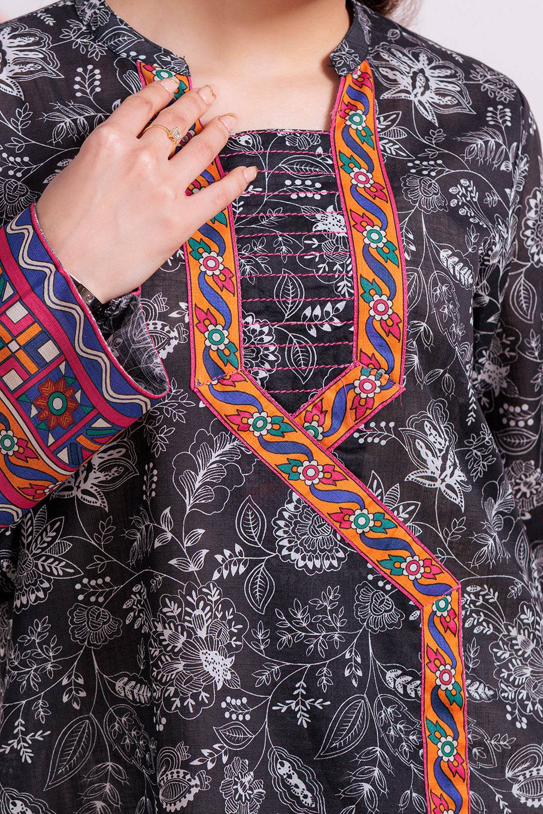 Zellbury | Winter Pret | Kurta - 3185 by Maria Faisal - Registered Vendor of : Zellbury Women - type : Essential Pret - 100% original wedding dresses