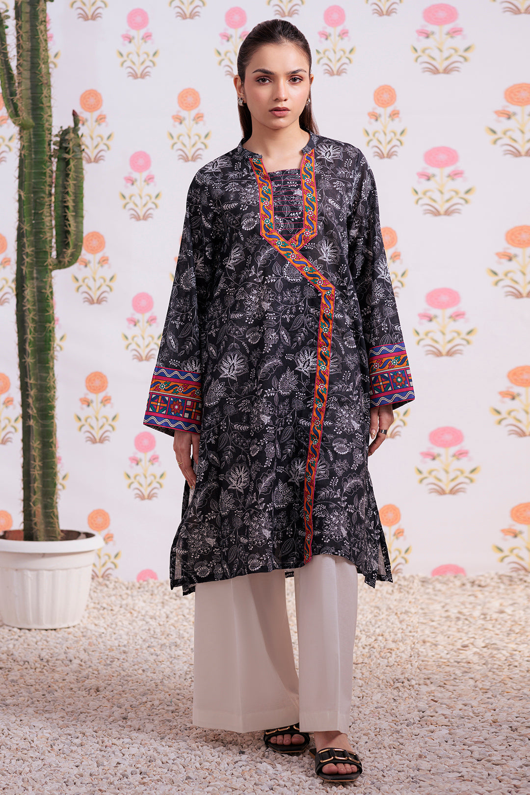 Zellbury | Winter Pret | Kurta - 3185 - Designer Dress with Intricate embroidery and embellishments. Shop elegent wedding dress at Maria Faisal.
