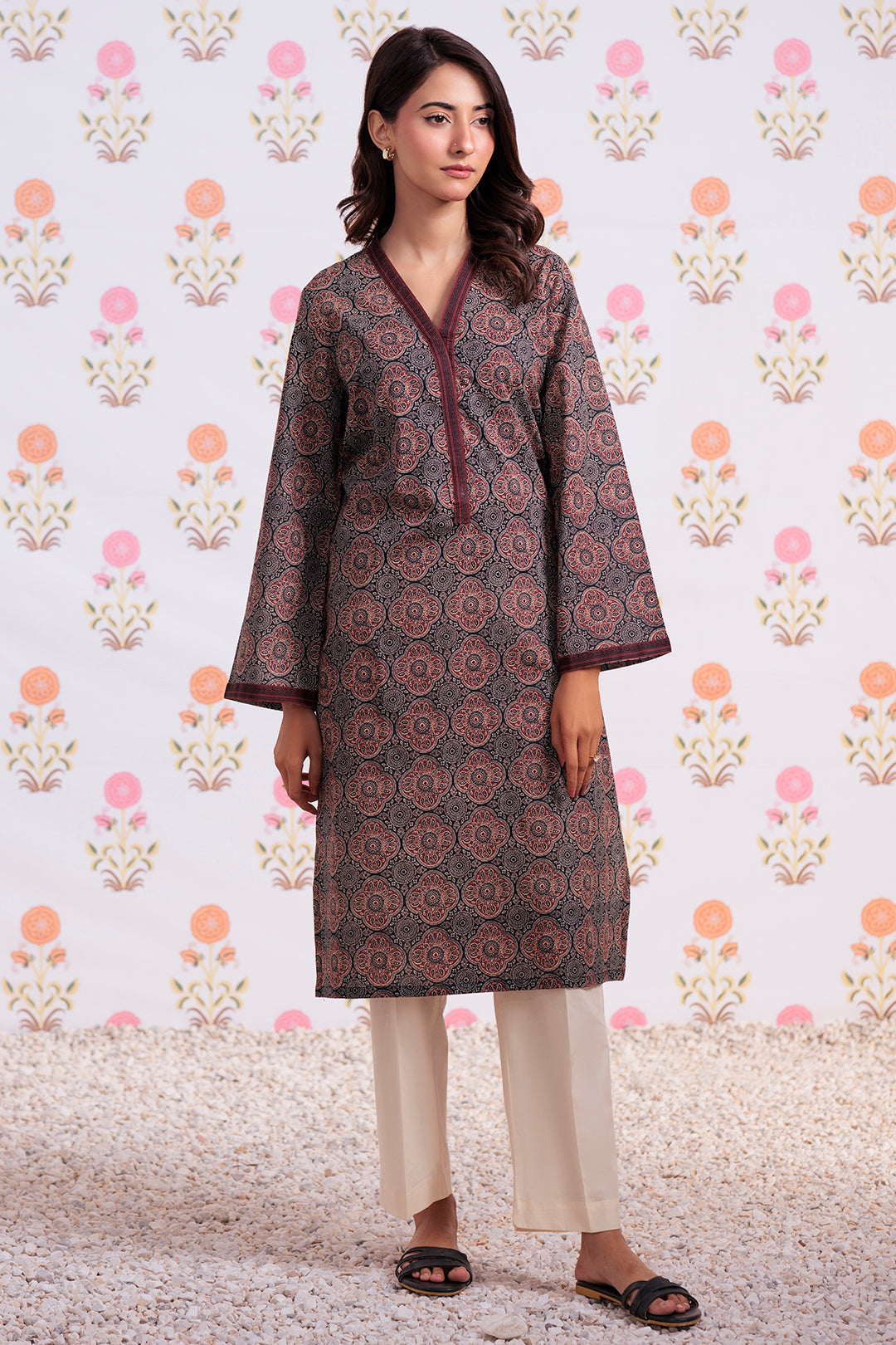 Zellbury | Winter Pret | Kurta - 3247 - Designer Dress with Intricate embroidery and embellishments. Shop elegent wedding dress at Maria Faisal.