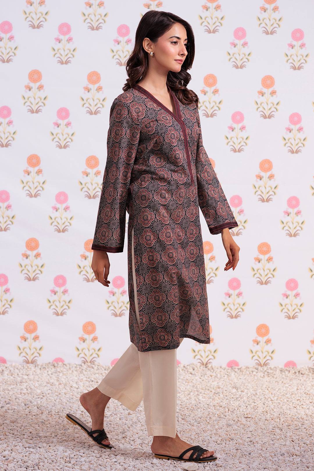 Zellbury | Winter Pret | Kurta - 3247 by Maria Faisal - Registered Vendor of : Zellbury Women - type : Essential Pret - 100% original wedding dresses