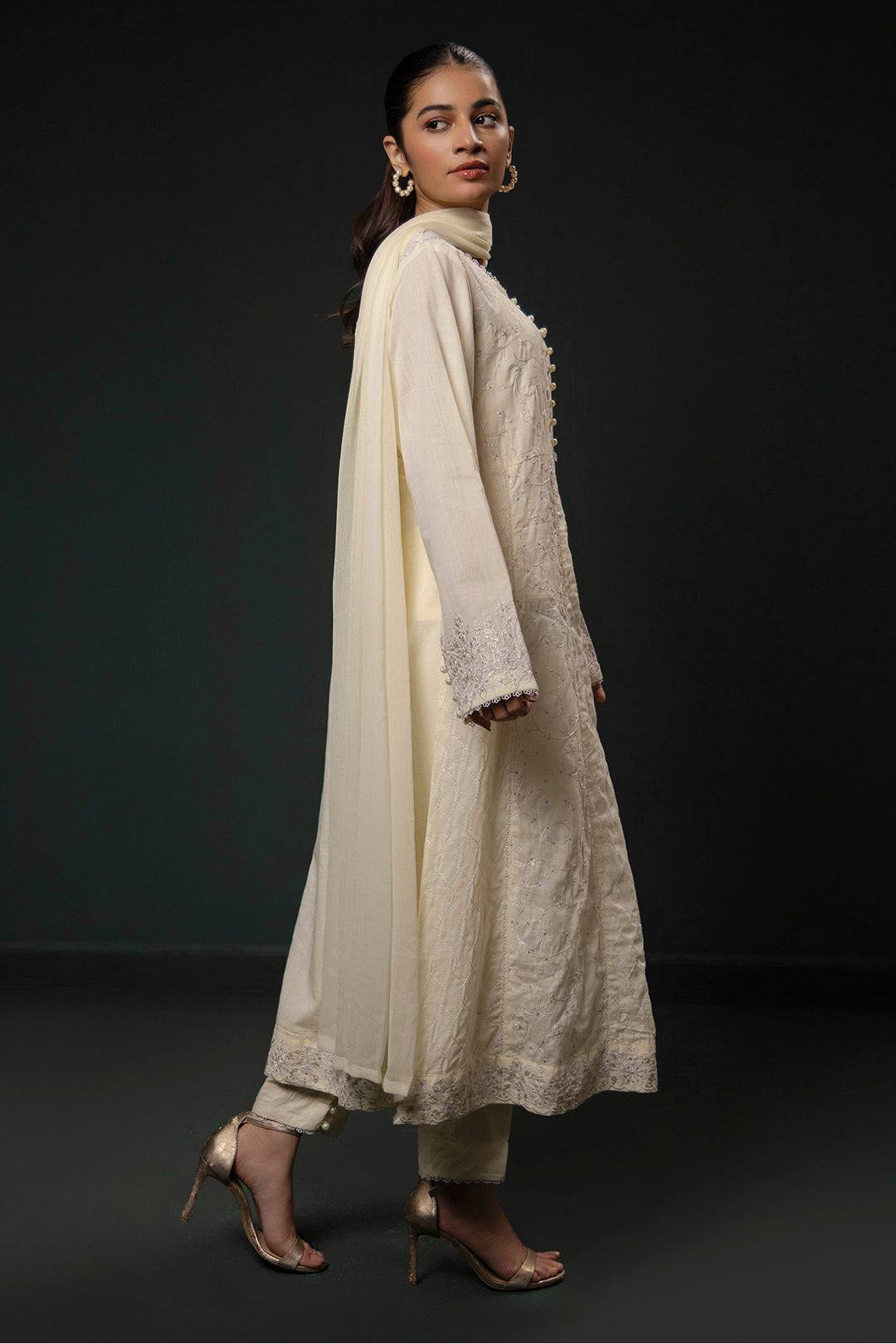 Zellbury | Summer Pret | Embroidered Kurta Dupatta Trouser - 3332 by Maria Faisal - Registered Vendor of : Zellbury Women - type : Signature Pret - 100% original wedding dresses