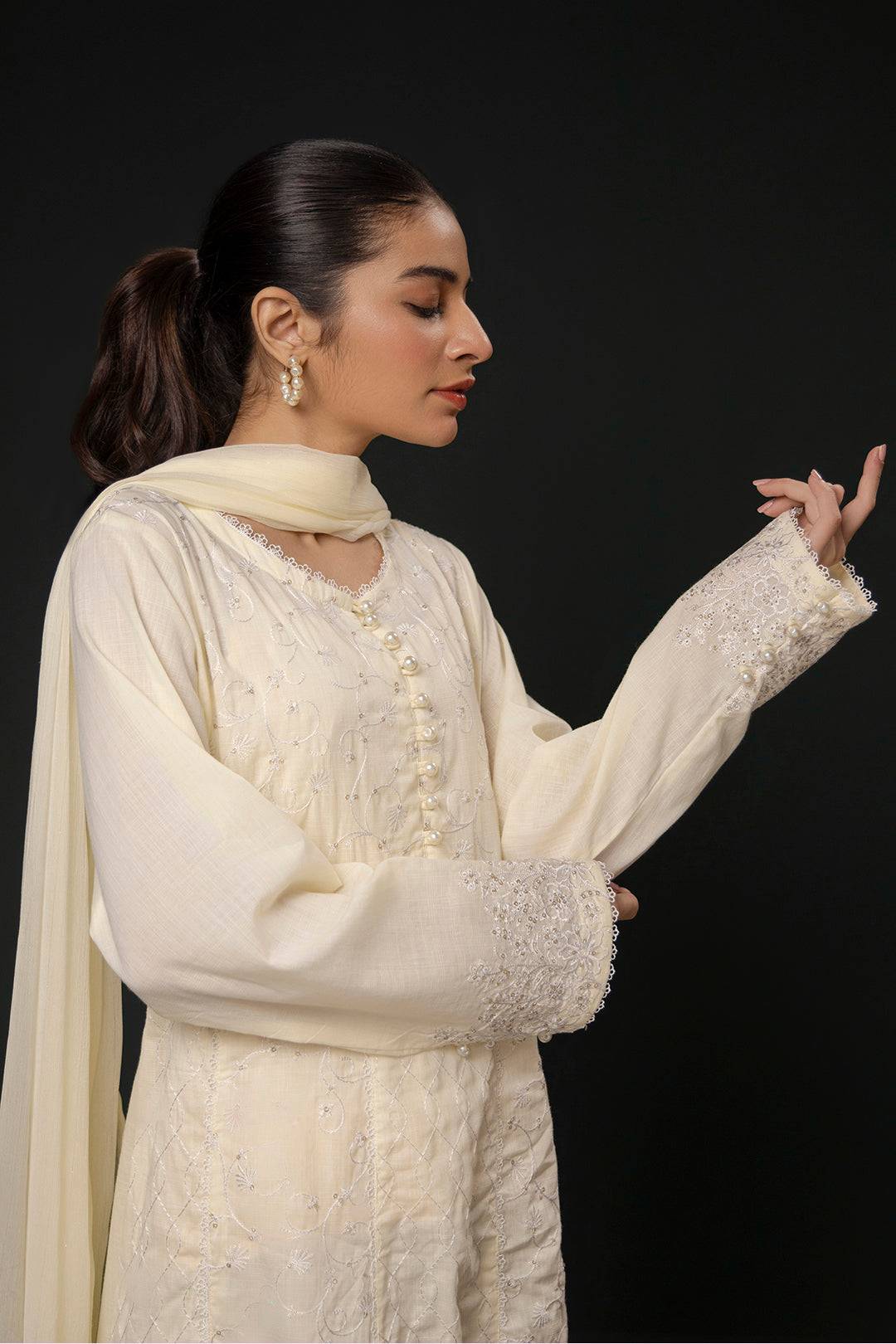 Zellbury | Summer Pret | Embroidered Kurta Dupatta Trouser - 3332 by Maria Faisal - Registered Vendor of : Zellbury Women - type : Signature Pret - 100% original wedding dresses