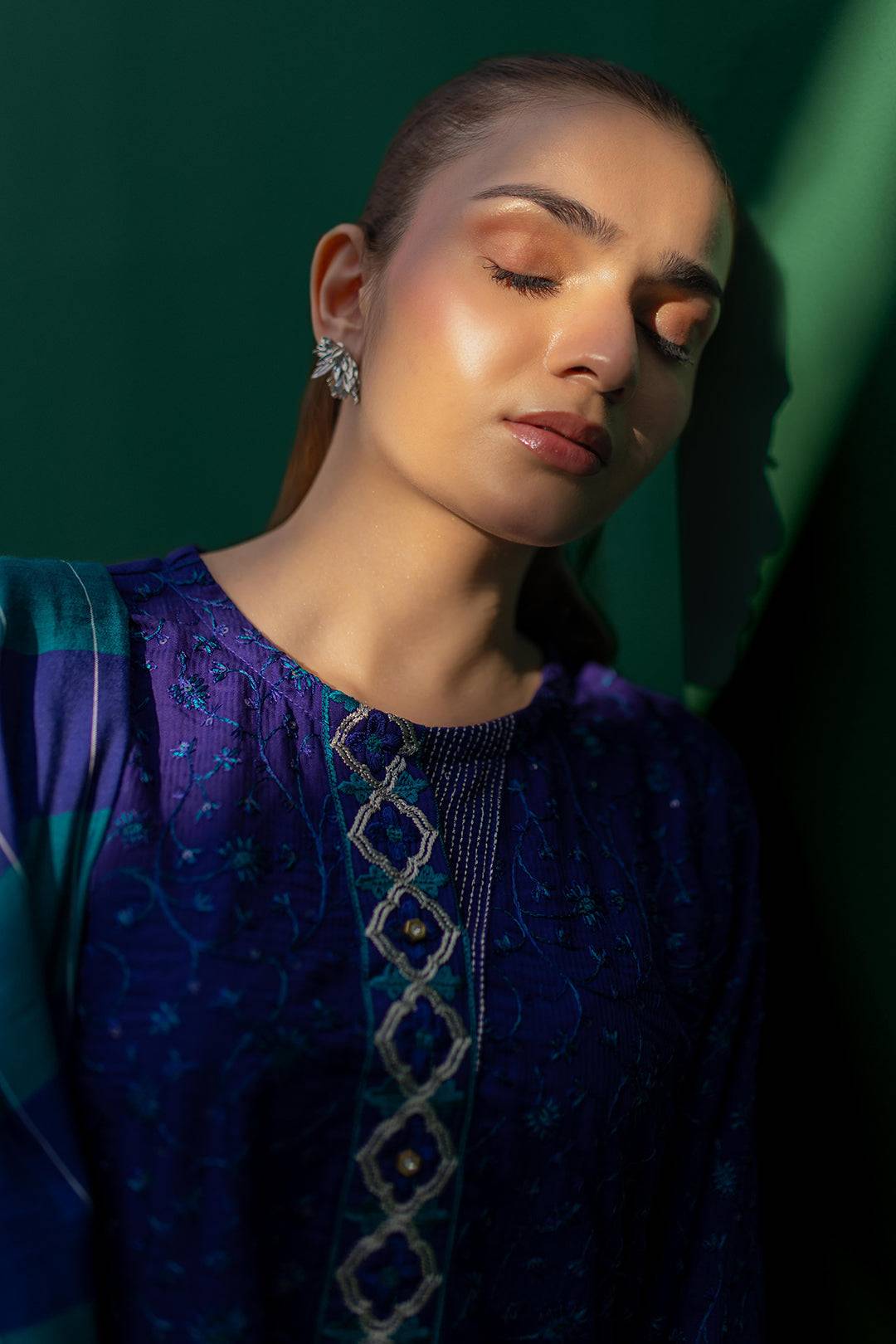Zellbury | Summer Pret | Embroidered Kurta Dupatta Trouser - 2004 by Maria Faisal - Registered Vendor of : Zellbury Women - type : Signature Pret - 100% original wedding dresses
