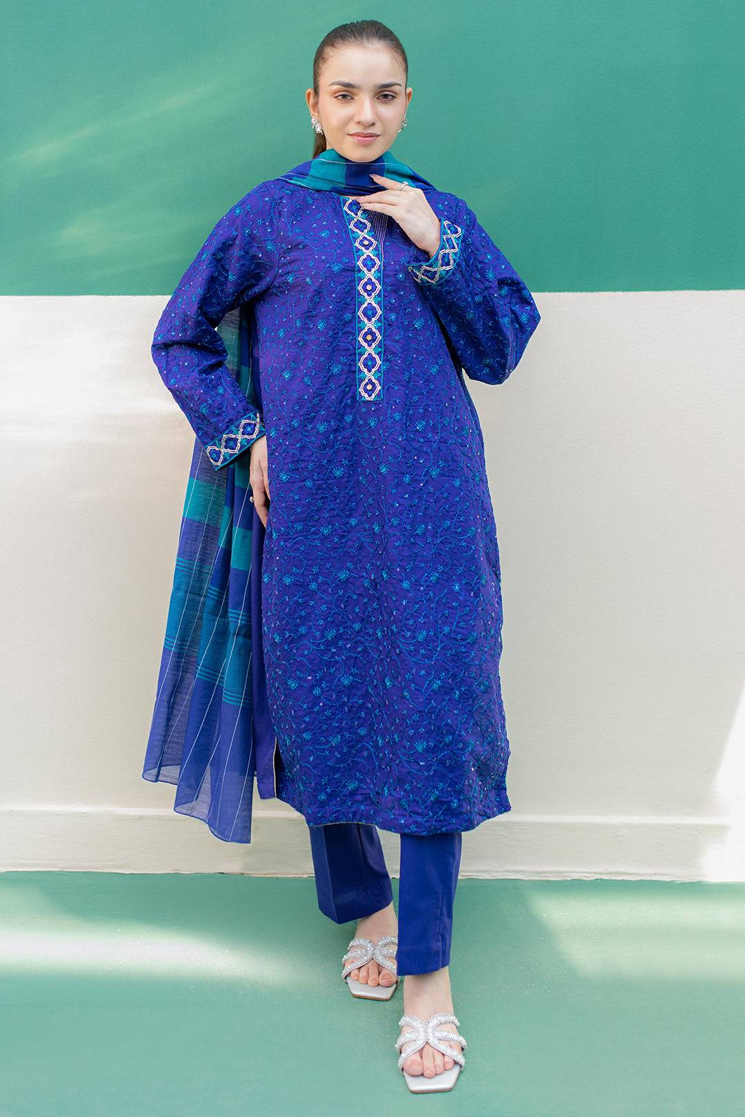 Zellbury | Summer Pret | Embroidered Kurta Dupatta Trouser - 2004 by Maria Faisal - Registered Vendor of : Zellbury Women - type : Signature Pret - 100% original wedding dresses