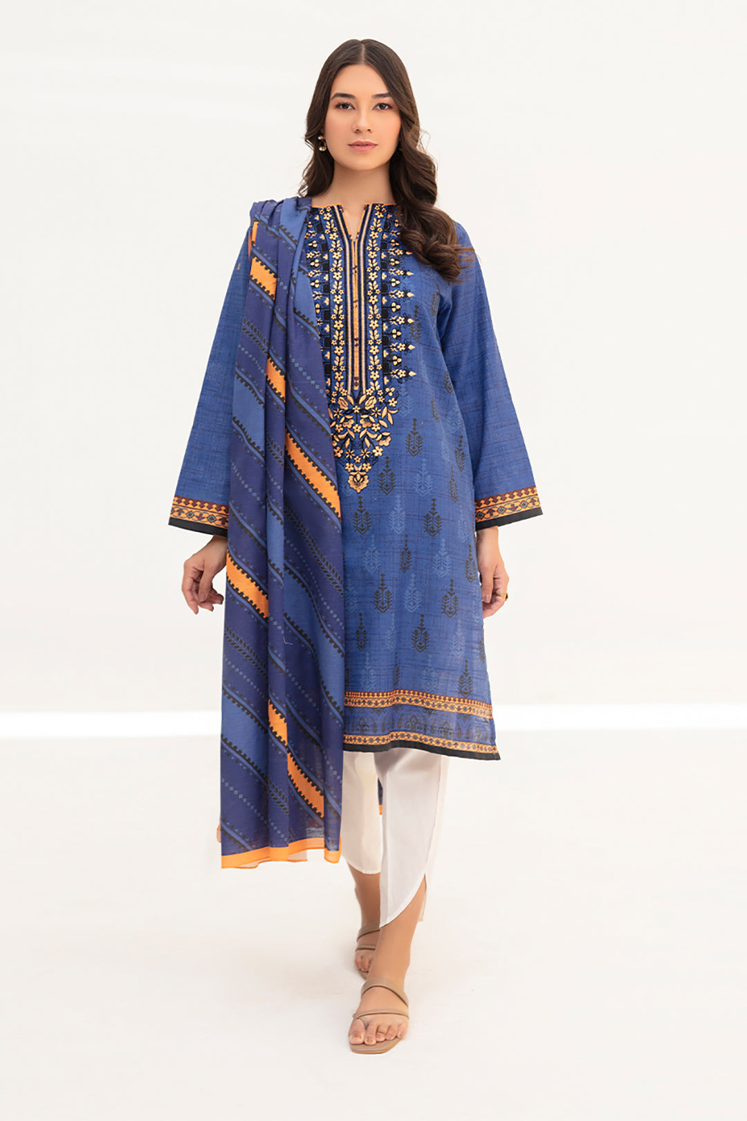 Zellbury | Winter Pret | Kurta Dupatta - 0755 - Designer Dress with Intricate embroidery and embellishments. Shop elegent wedding dress at Maria Faisal.