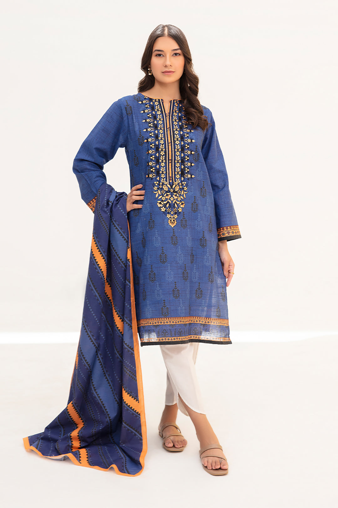 Zellbury | Winter Pret | Kurta Dupatta - 0755 - Designer Dress with Intricate embroidery and embellishments. Shop elegent wedding dress at Maria Faisal.