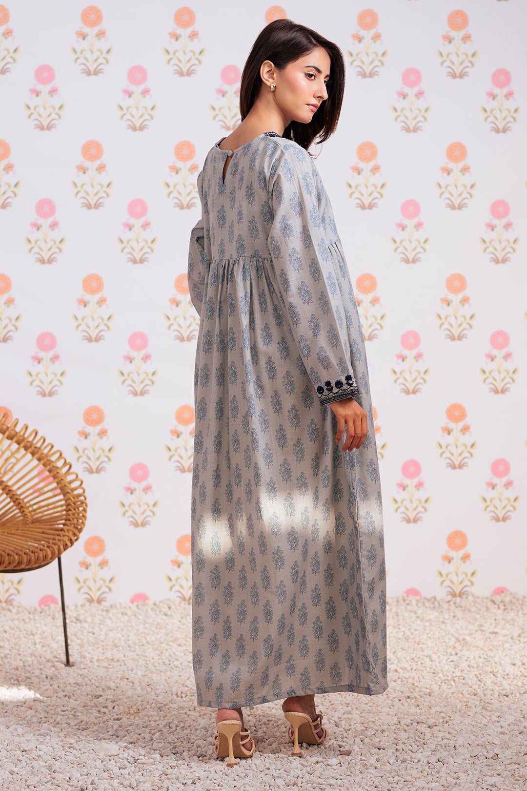 Zellbury | Winter Pret | Embroidered Kurta - 2909 - Designer Dress with Intricate embroidery and embellishments. Shop elegent wedding dress at Maria Faisal.