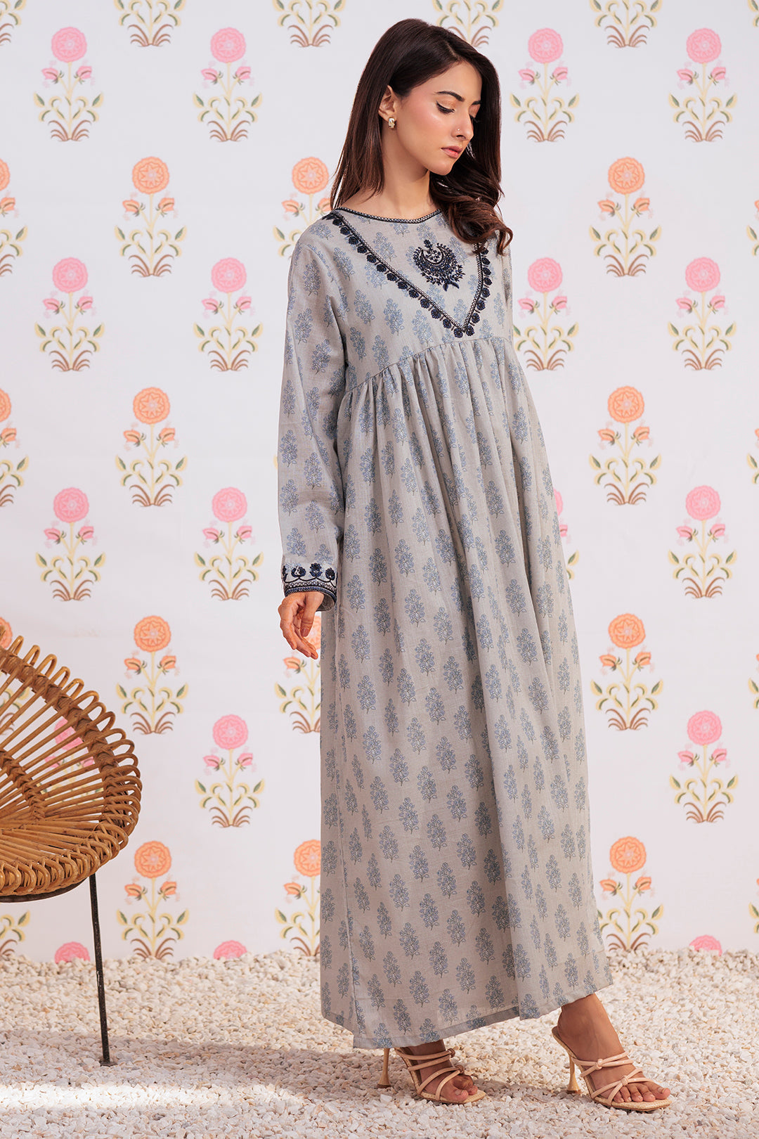 Zellbury | Winter Pret | Embroidered Kurta - 2909 - Designer Dress with Intricate embroidery and embellishments. Shop elegent wedding dress at Maria Faisal.