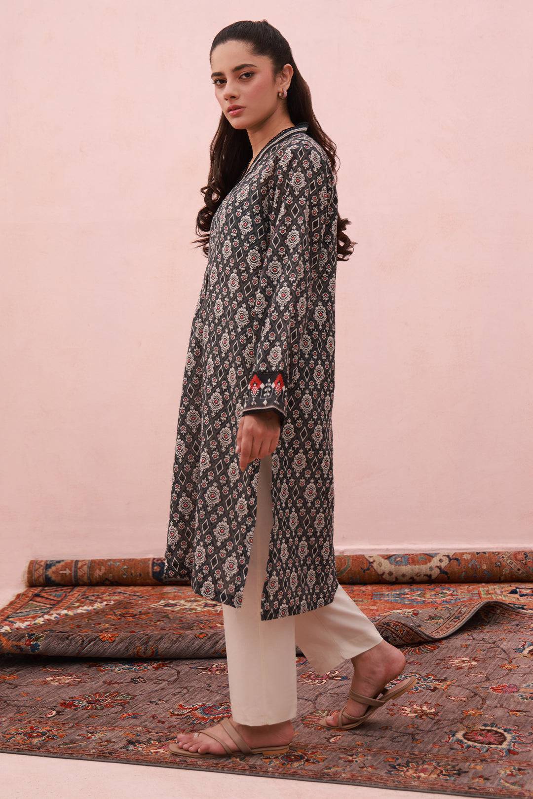 Zellbury | Winter Pret | Kurta - 2910 by Maria Faisal - Registered Vendor of : Zellbury Women - type : Essential Pret - 100% original wedding dresses