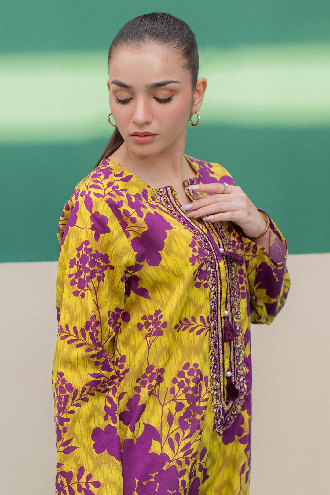 Zellbury | Winter Pret | Embroidered Kurta - 2916 - Designer Dress with Intricate embroidery and embellishments. Shop elegent wedding dress at Maria Faisal.