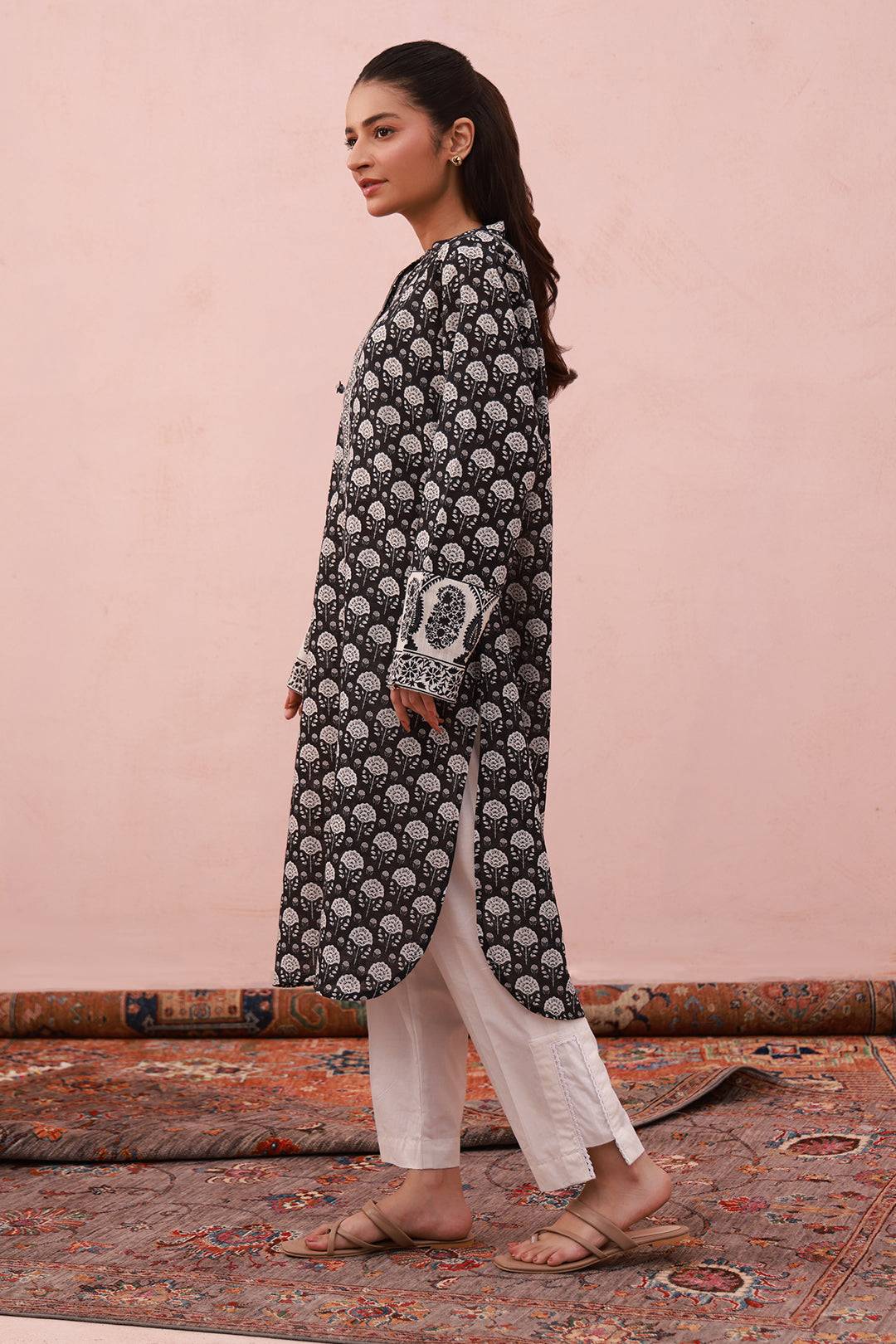 Zellbury | Winter Pret | Kurta - 2960 by Maria Faisal - Registered Vendor of : Zellbury Women - type : Essential Pret - 100% original wedding dresses