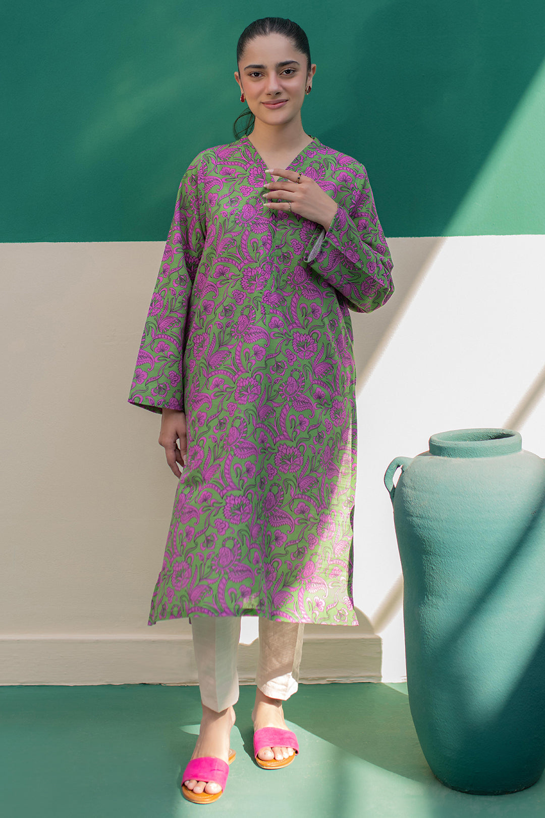 Zellbury | Winter Pret | Kurta - 3019 - Designer Dress with Intricate embroidery and embellishments. Shop elegent wedding dress at Maria Faisal.