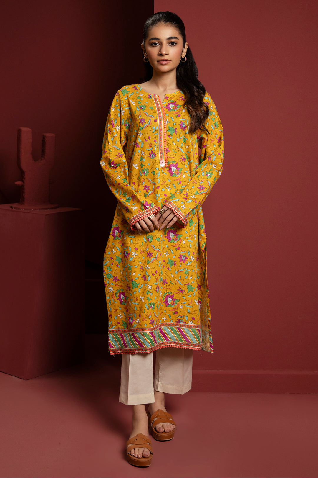 Zellbury | Winter Pret | Kurta - 3098 - Designer Dress with Intricate embroidery and embellishments. Shop elegent wedding dress at Maria Faisal.