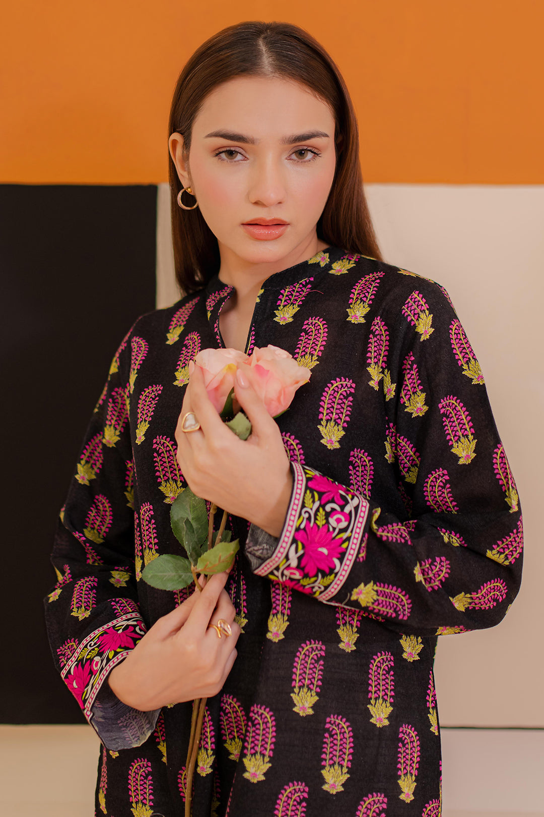 Zellbury | Winter Pret | Kurta - 3124 - Designer Dress with Intricate embroidery and embellishments. Shop elegent wedding dress at Maria Faisal.