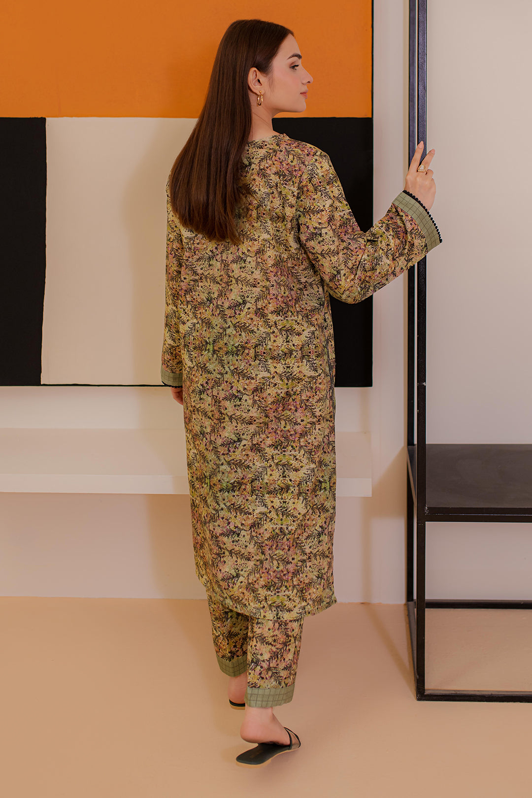 Zellbury | Winter Pret | Kurta Trouser - 2927 - Designer Dress with Intricate embroidery and embellishments. Shop elegent wedding dress at Maria Faisal.