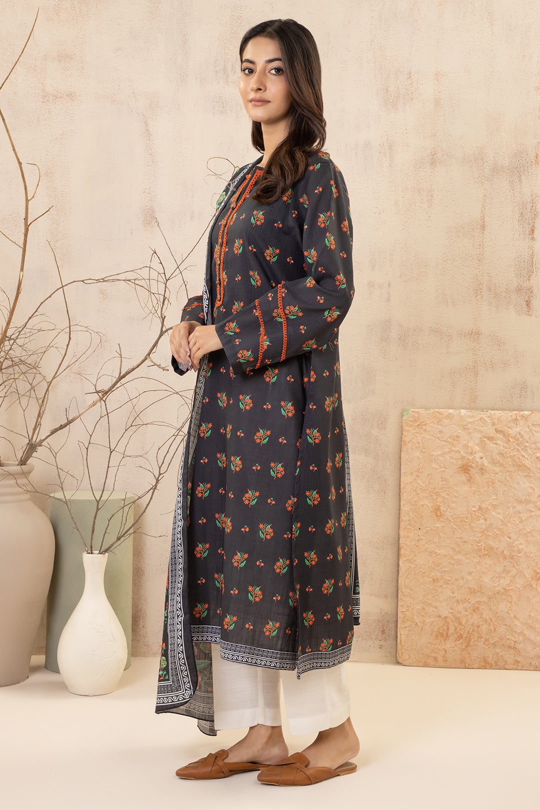 Zellbury | Winter Pret | Kurta Dupatta - 2979 - Designer Dress with Intricate embroidery and embellishments. Shop elegent wedding dress at Maria Faisal.