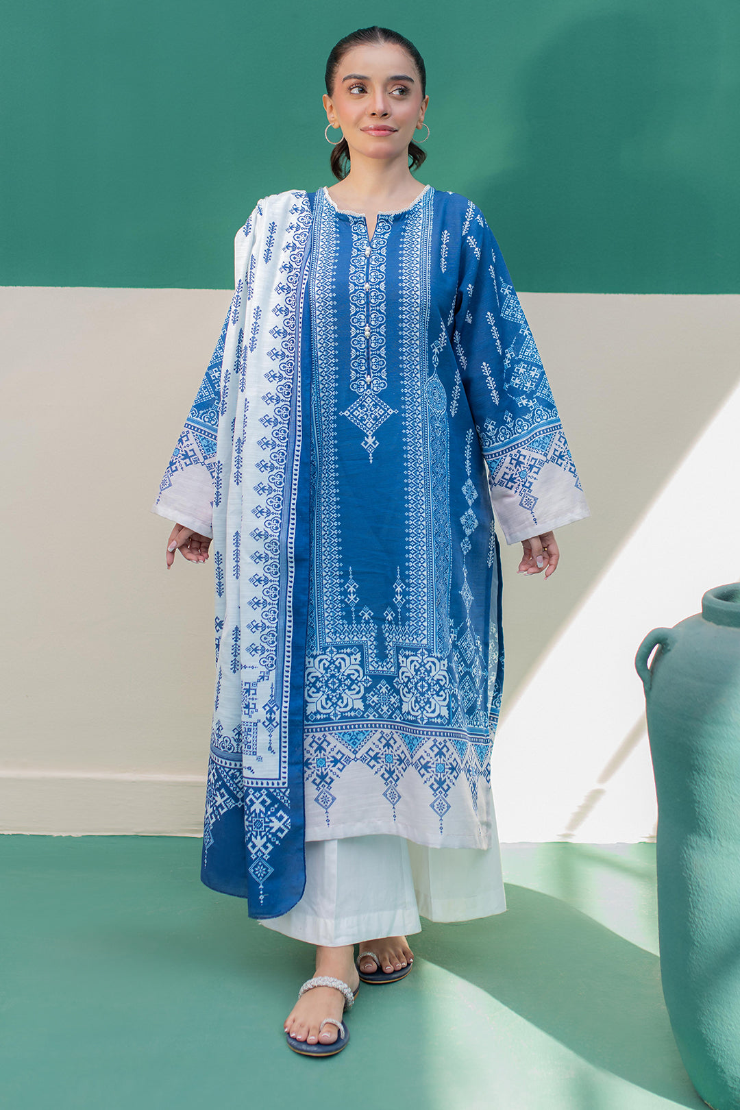 Zellbury | Winter Pret | Kurta Dupatta - 2980 - Designer Dress with Intricate embroidery and embellishments. Shop elegent wedding dress at Maria Faisal.