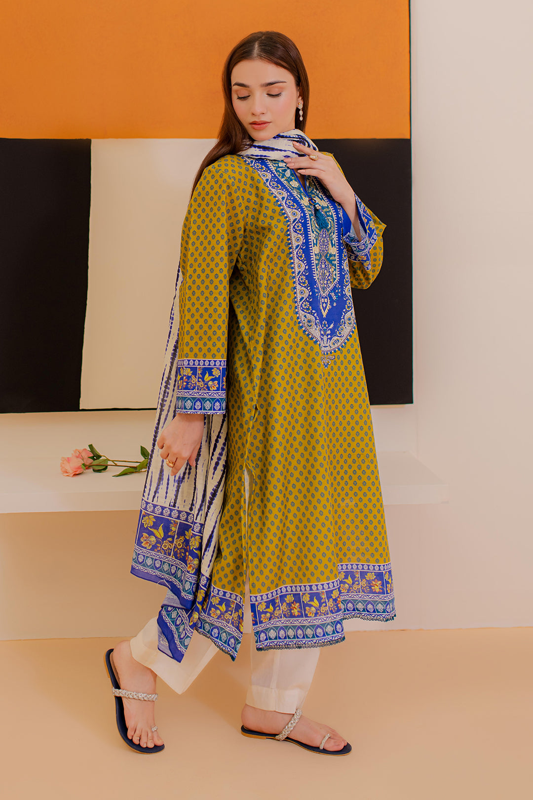Zellbury | Winter Pret | Kurta Dupatta - 3032 - Designer Dress with Intricate embroidery and embellishments. Shop elegent wedding dress at Maria Faisal.