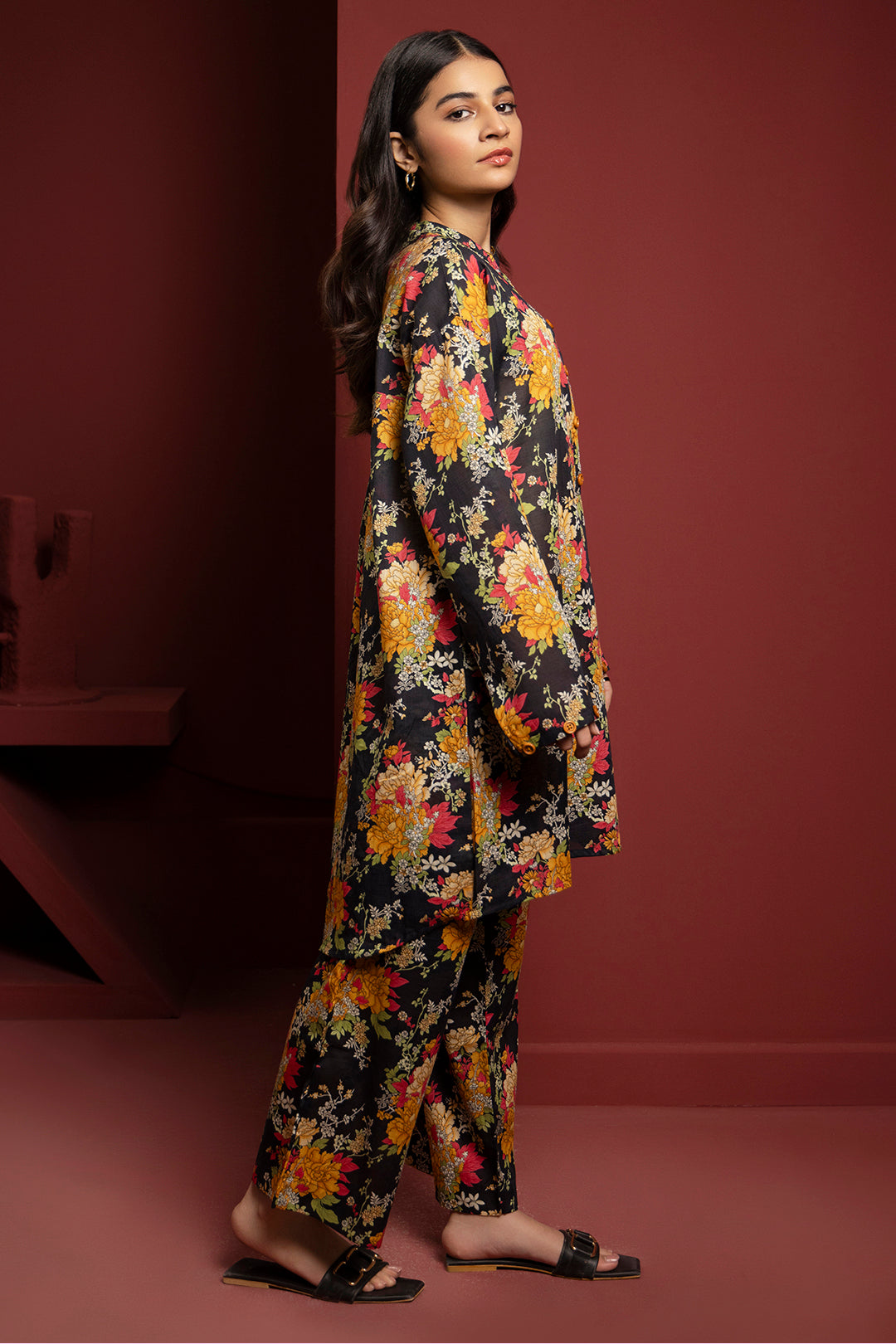 Zellbury | Winter Pret | Kurta Trouser - 3034 - Designer Dress with Intricate embroidery and embellishments. Shop elegent wedding dress at Maria Faisal.
