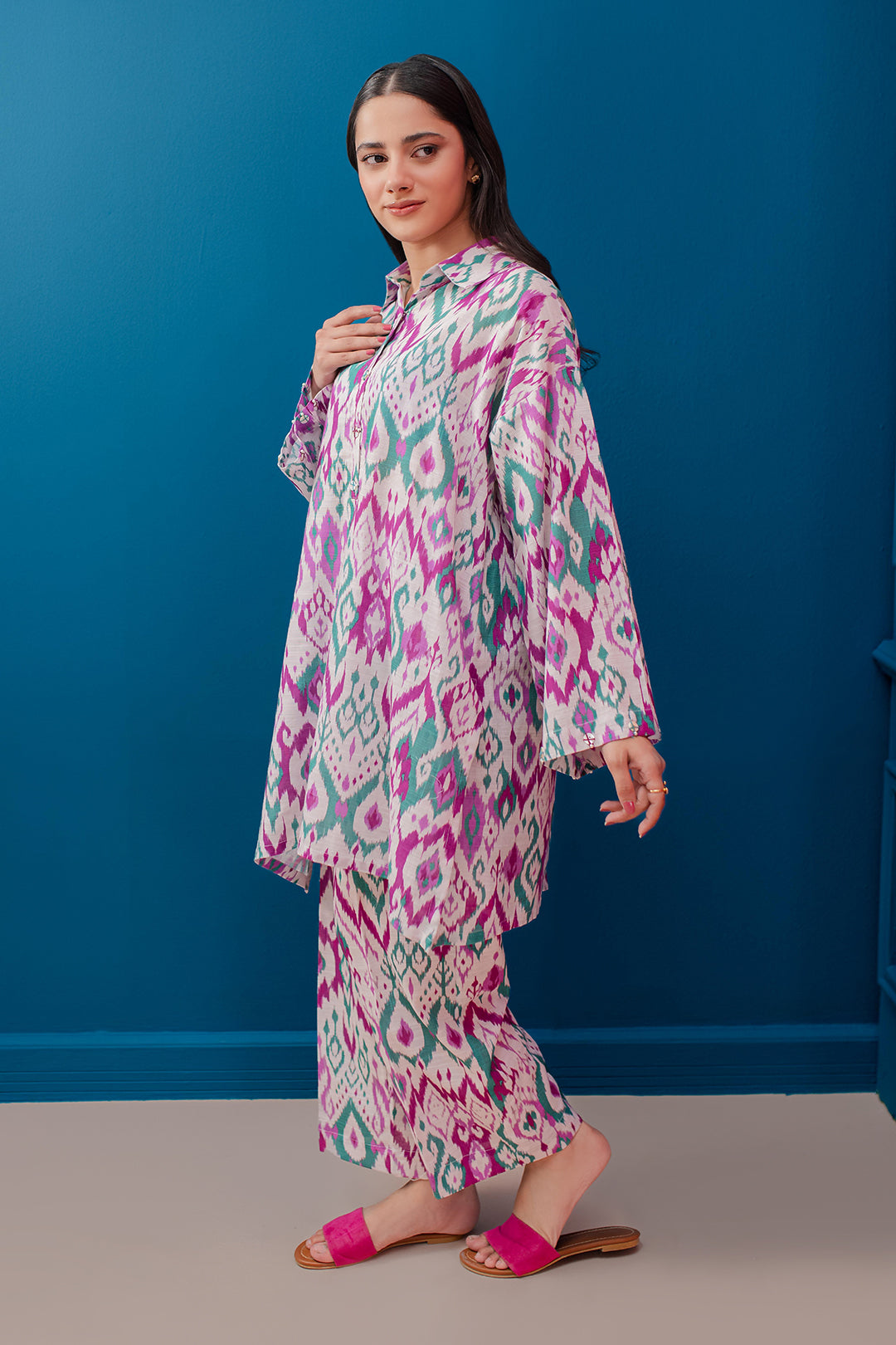 Zellbury | Winter Pret | Kurta Trouser - 3056 - Designer Dress with Intricate embroidery and embellishments. Shop elegent wedding dress at Maria Faisal.