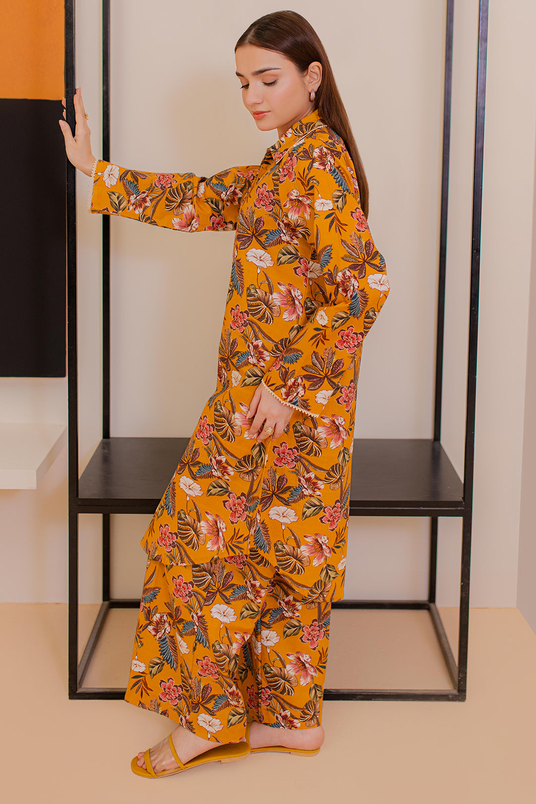 Zellbury | Winter Pret | Kurta Trouser - 3058 - Designer Dress with Intricate embroidery and embellishments. Shop elegent wedding dress at Maria Faisal.