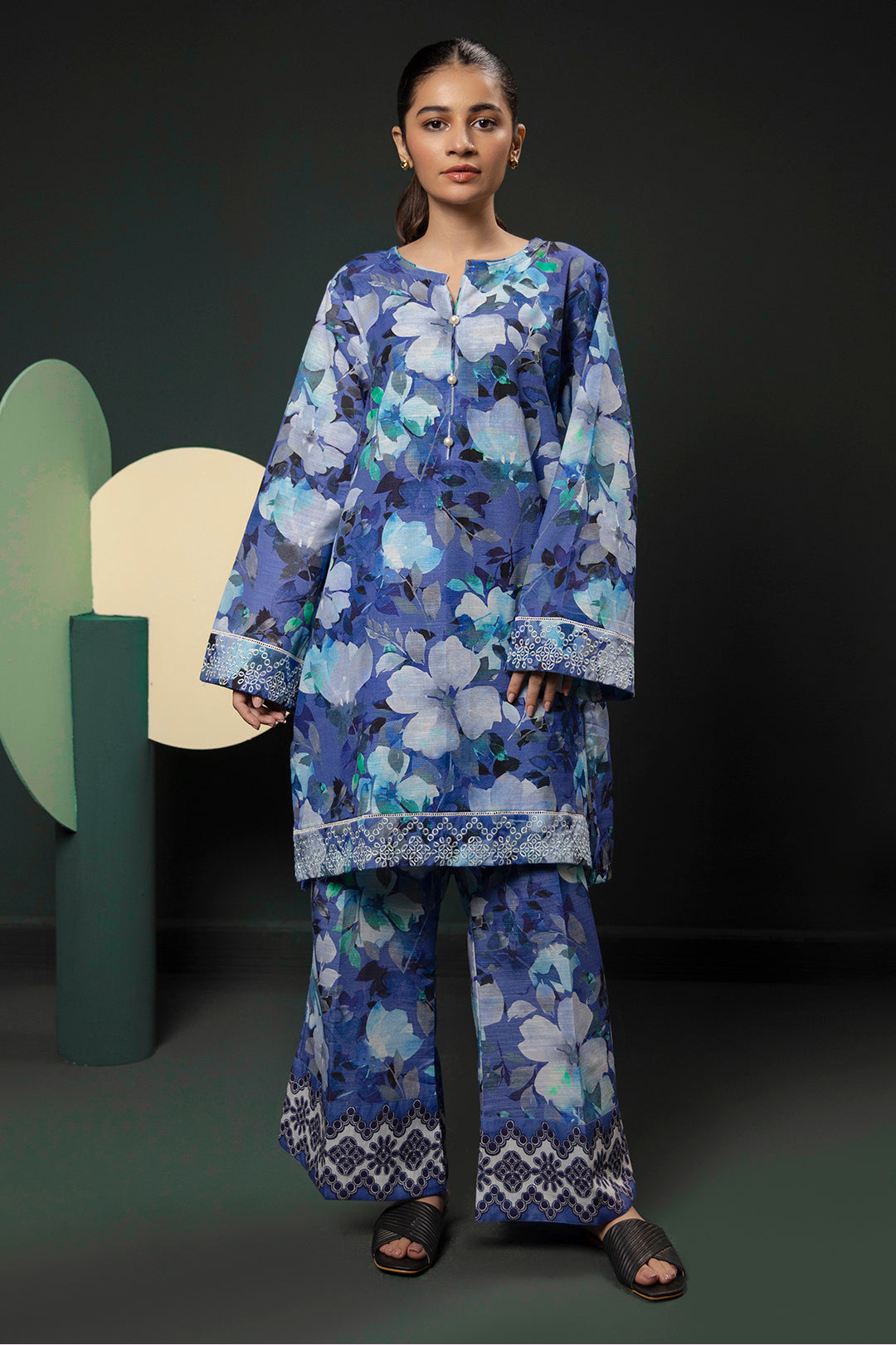 Zellbury | Winter Pret | Kurta Trouser - 3086 - Designer Dress with Intricate embroidery and embellishments. Shop elegent wedding dress at Maria Faisal.